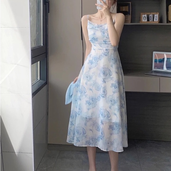 Blue floral backless cutout cowl neck midi dress size xs - Picture 9 of 16